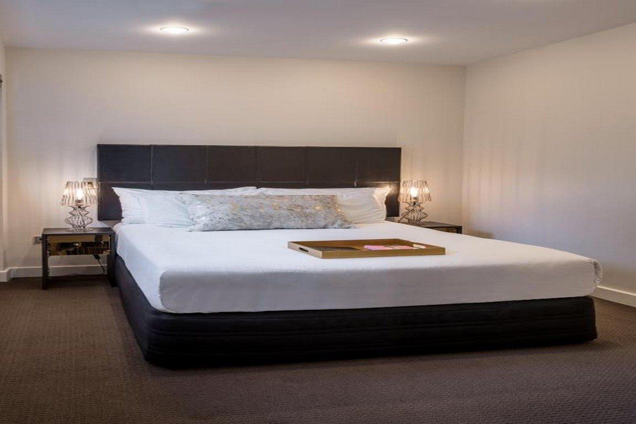 Museum Apartment Hotel, Independent Collection By Evt Wellington Bagian luar foto A bedroom at the hotel