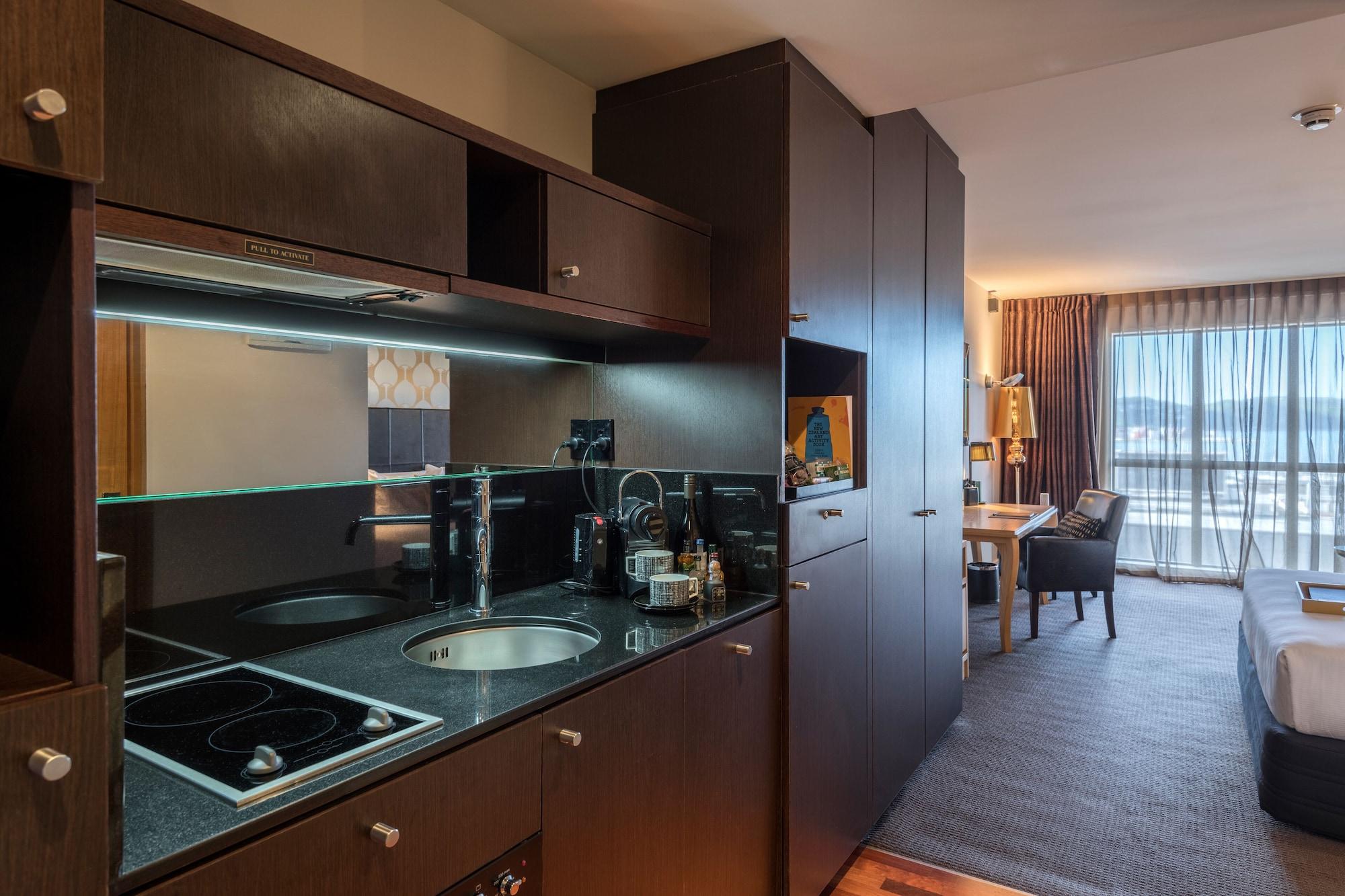 Museum Apartment Hotel, Independent Collection By Evt Wellington Bagian luar foto Kitchenette in a serviced apartment
