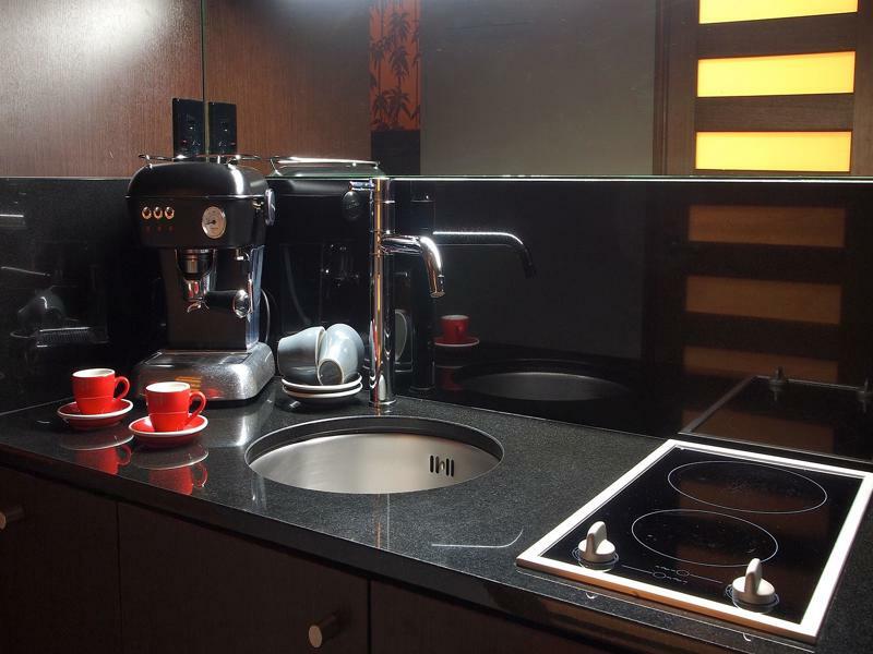 Museum Apartment Hotel, Independent Collection By Evt Wellington Bagian luar foto A coffee machine in a kitchen