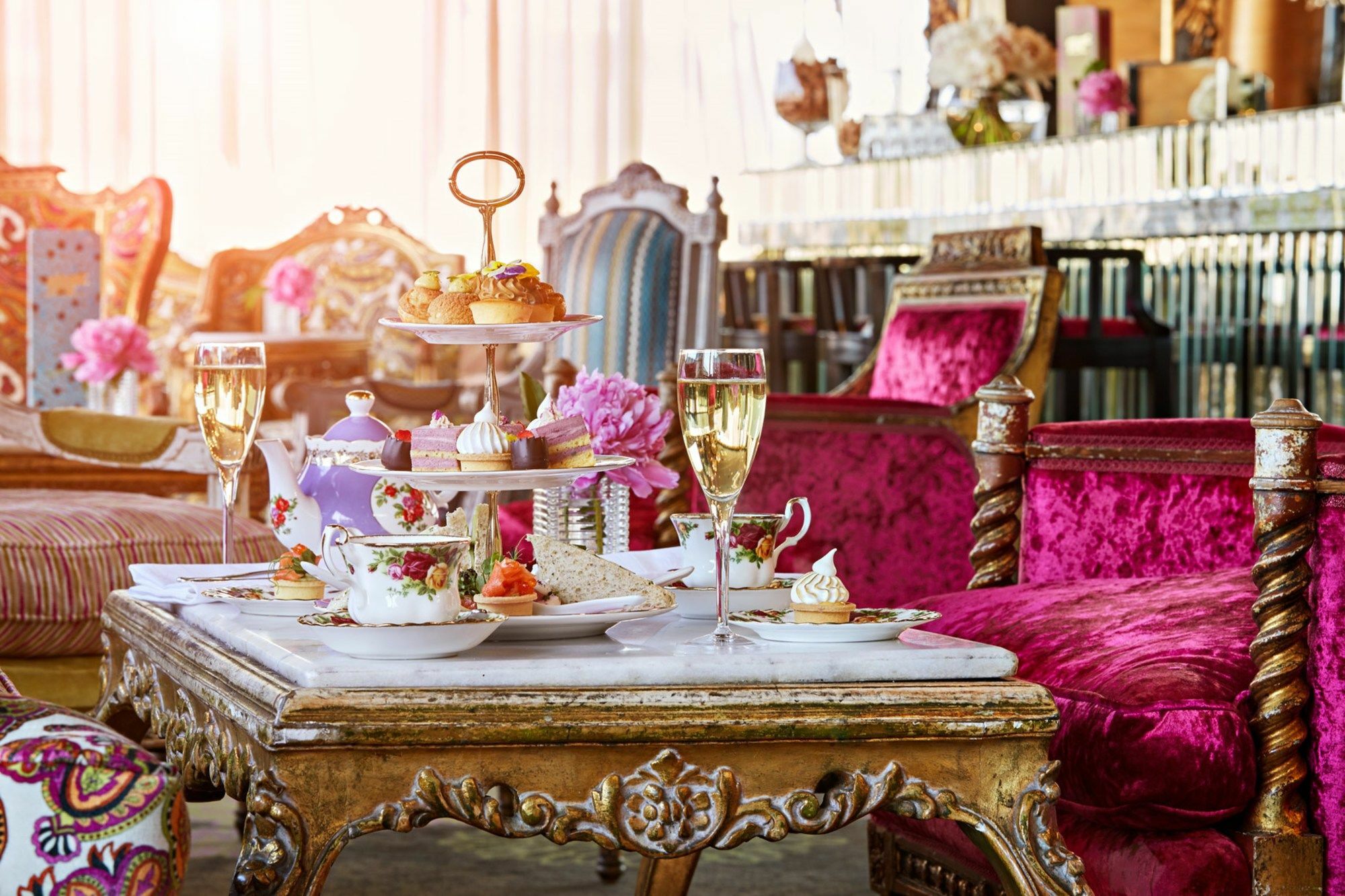Museum Apartment Hotel, Independent Collection By Evt Wellington Bagian luar foto Tea time at the Taj Mahal Palace