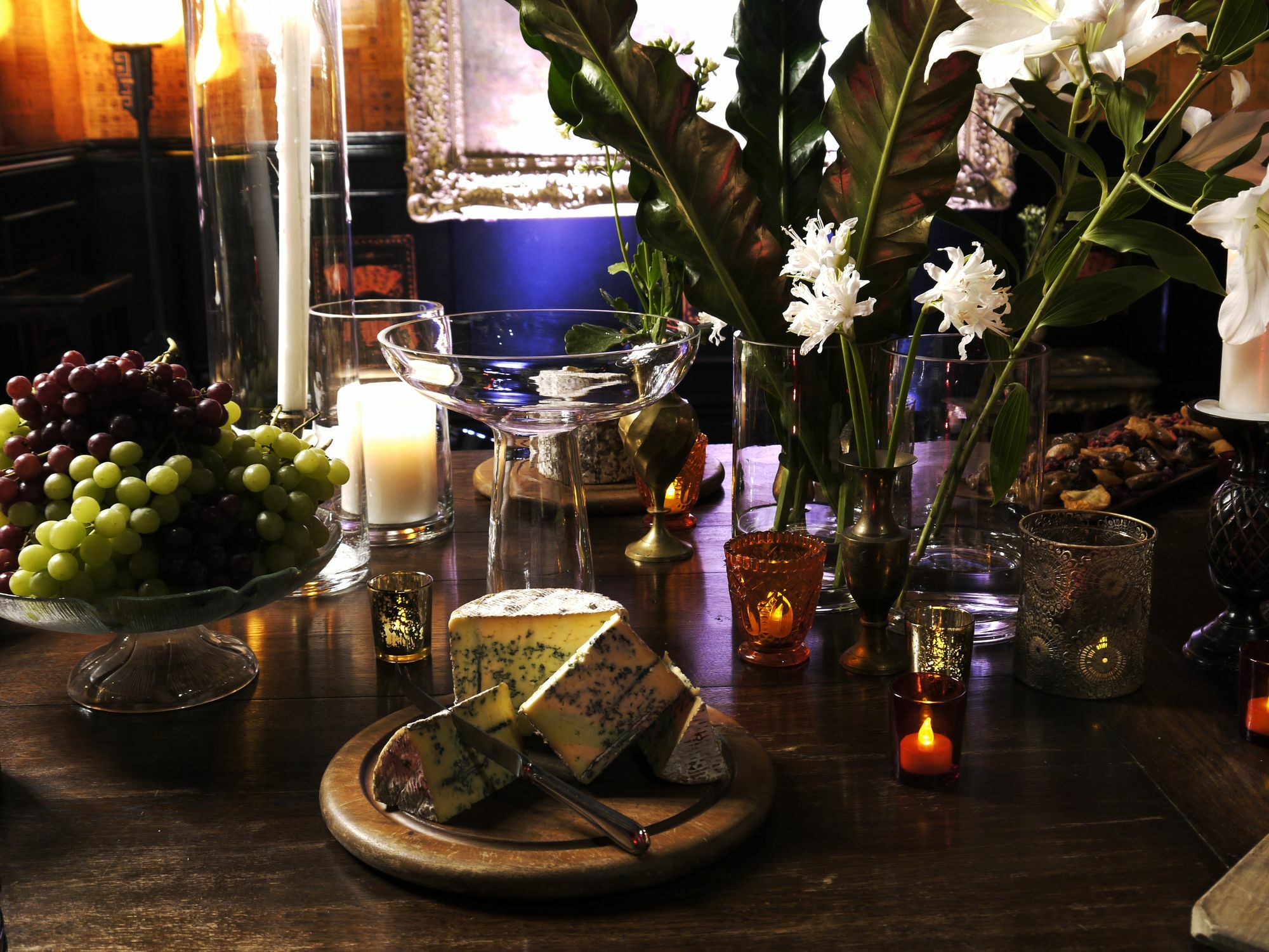 Museum Apartment Hotel, Independent Collection By Evt Wellington Bagian luar foto A cheese board at a party